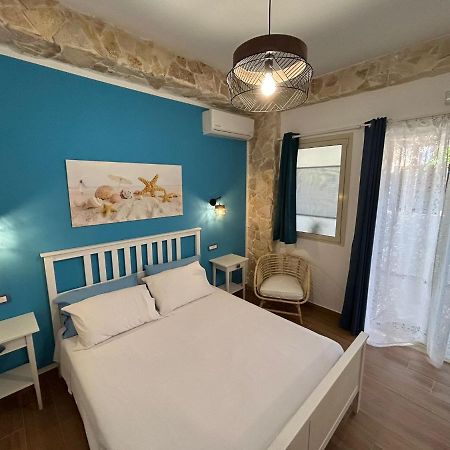 أفولا Room On The Beach المظهر الخارجي الصورة