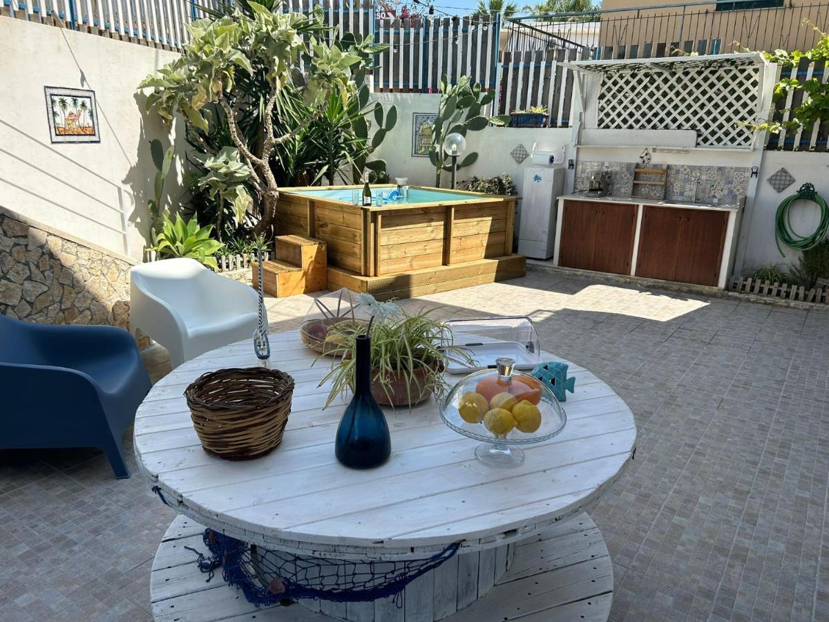 أفولا Room On The Beach المظهر الخارجي الصورة
