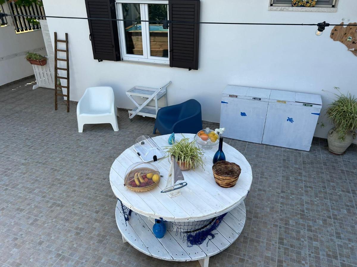 أفولا Room On The Beach المظهر الخارجي الصورة