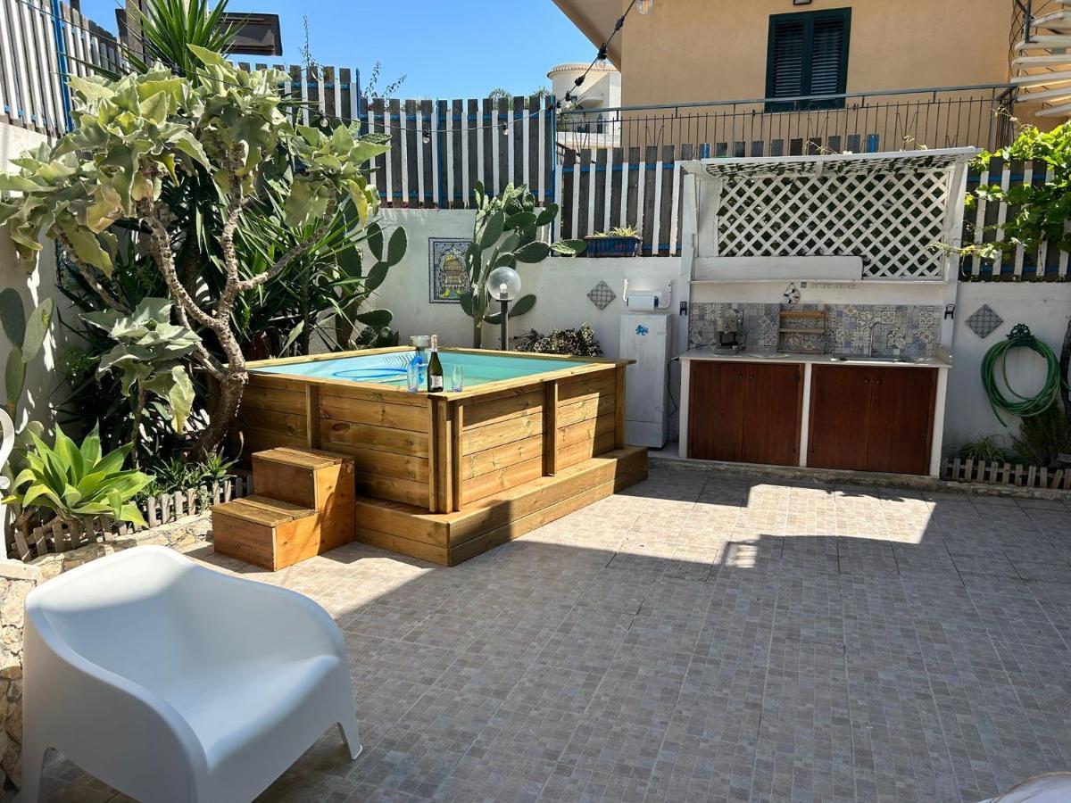 أفولا Room On The Beach المظهر الخارجي الصورة