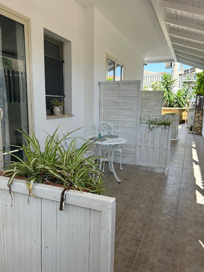 أفولا Room On The Beach المظهر الخارجي الصورة