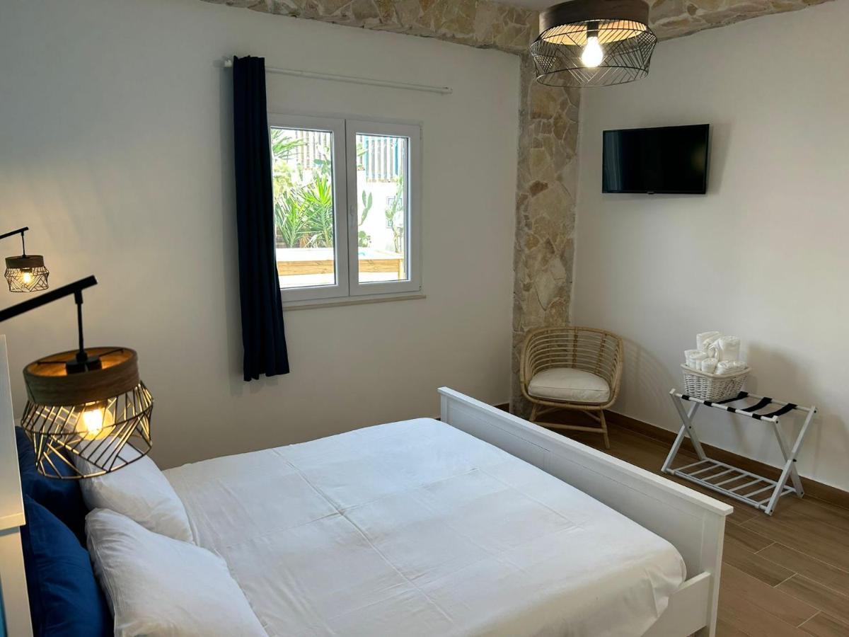 أفولا Room On The Beach المظهر الخارجي الصورة