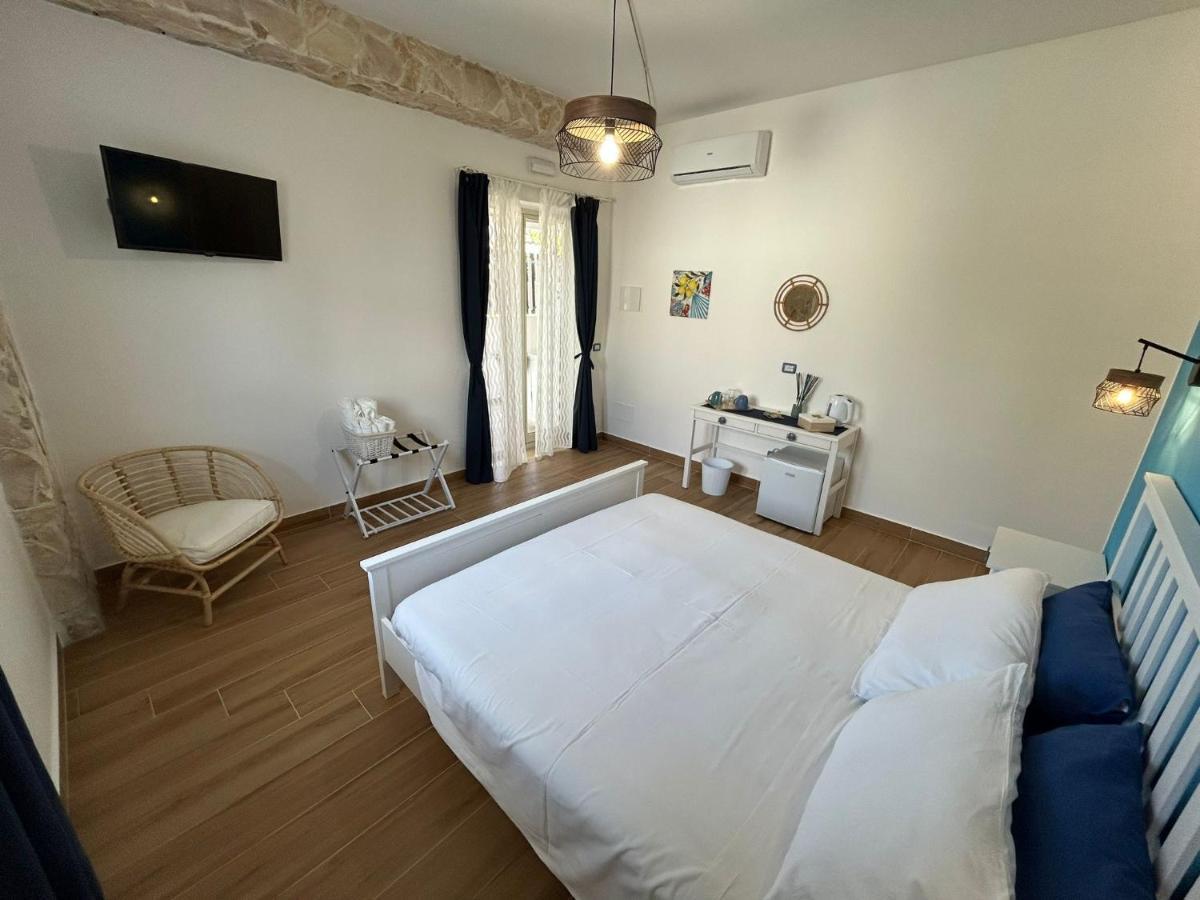 أفولا Room On The Beach المظهر الخارجي الصورة